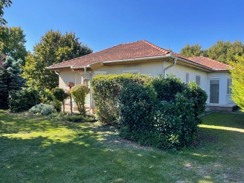 Eladó Ház 2094 Nagykovácsi 