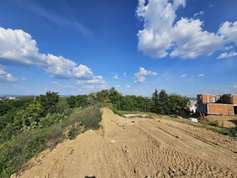 Eladó Telek 1037 Budapest 3. kerület 