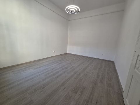 Eladó Lakás 1076 Budapest 7. kerület 