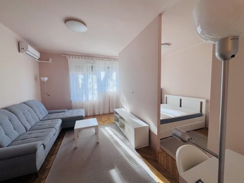 Eladó Lakás 7633 Pécs 