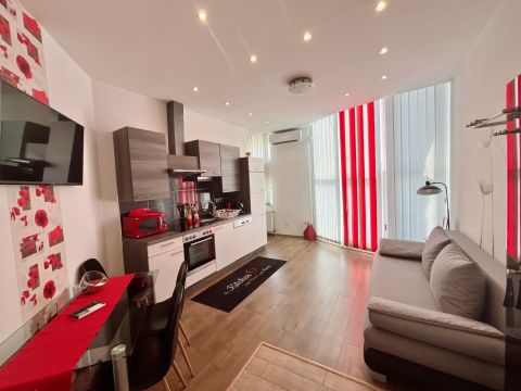 Eladó Lakás 7621 Pécs , Belvárosi 