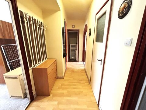 Eladó Lakás 9200 Mosonmagyaróvár Hold utca környéke