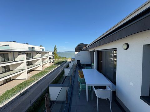 Eladó Lakás 8636 Balatonszemes 