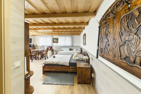 Eladó Vendéglátás 8445 Csehbánya Bakony szívében exkluzív panzió-étterem-vendégház eladó