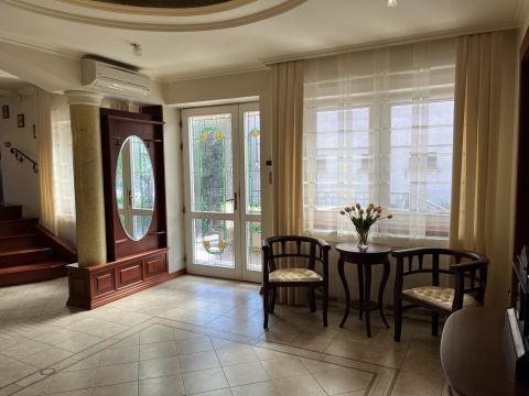 Eladó Ház 6200 Kiskőrös Eladó Kiskőrösön a Béke utcában egy hibátlan családiház!