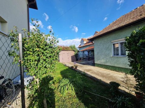 Eladó Ház 2360 Gyál 2360 Gyál, Városközpont