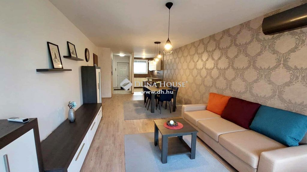 4025 Debrecen , Hatvan utcai lakás elegáns társasházban eladó — 1/9
