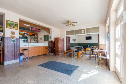 Eladó Vendéglátás 2098 Pilisszentkereszt , Pilisszentkereszt központjában, Pomázi úton