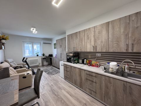 Eladó Lakás 7300 Komló 