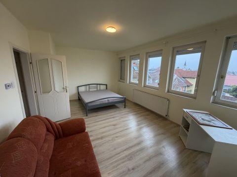 Eladó Lakás 4200 Hajdúszoboszló 