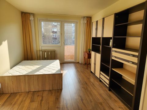 Eladó Lakás 1043 Budapest 4. kerület 