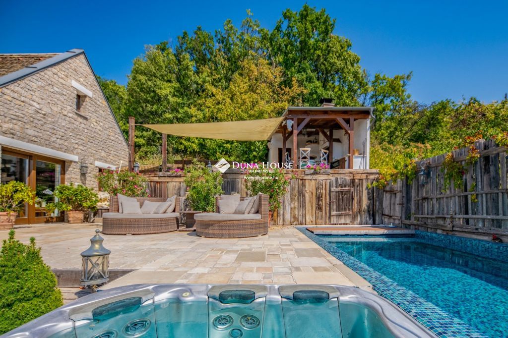 Eladó ház, Balatonfüred