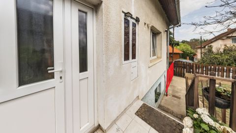 Eladó Lakás 2151 Fót 