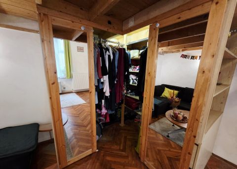 Eladó Lakás 1036 Budapest 3. kerület 