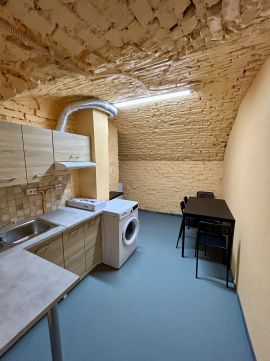 Kiadó Lakás 1089 Budapest 8. kerület Visi Imre utca