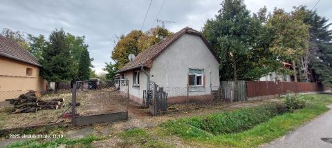Eladó Ház 2490 Pusztaszabolcs 2490 Pusztaszabolcs, Csendes