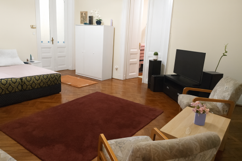 Kiadó Lakás 1055 Budapest 5. kerület Falk Miksa utca - a Jászai Mari tér közelében