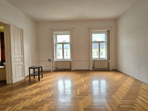 Eladó Lakás 1085 Budapest 8. kerület Több lakássá alakítható 