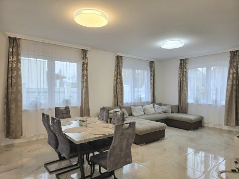 Eladó Ház 2242 Sülysáp , Szőlősnyaralói részen