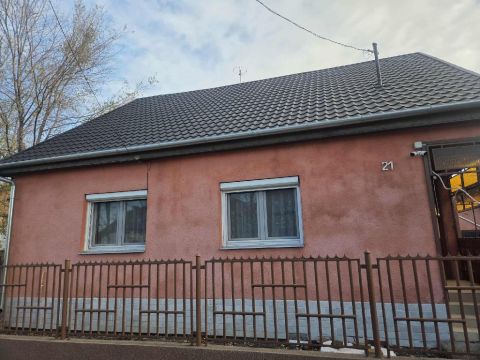 Eladó Ház 5051 Zagyvarékas 5051 Zagyvarékas, Csendes