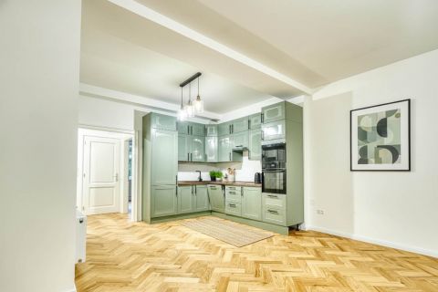 Eladó Lakás 1027 Budapest 2. kerület , Részleteiben jól kigondolt, igényesen felújított!