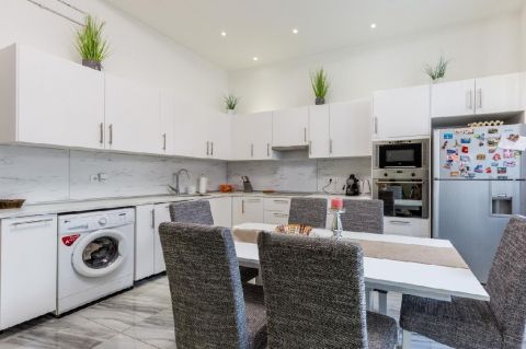 Eladó Lakás 1143 Budapest 14. kerület , 1143 Budapest 14, Törökőr