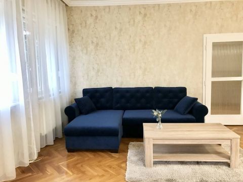 Kiadó Lakás 3200 Gyöngyös Saját garázzsal, zárt udvarban