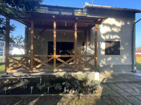 Eladó Ház 8229 Csopak Csopak- központhoz közel