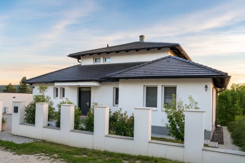 Eladó Ház 2094 Nagykovácsi 