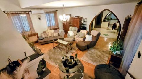 Eladó Ház 6000 Kecskemét Vacsiköz csendes utcája.