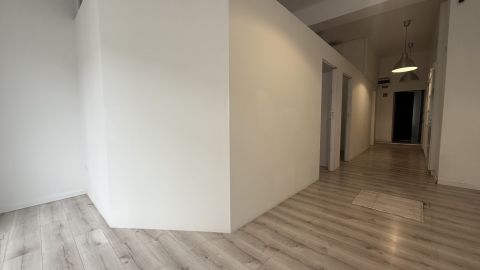 Kiadó Üzlethelyiség 9700 Szombathely , Belvárosban