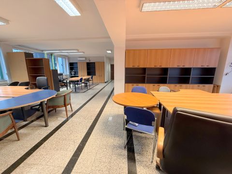 Kiadó Iroda 4400 Nyíregyháza , Nyíregyháza Belváros