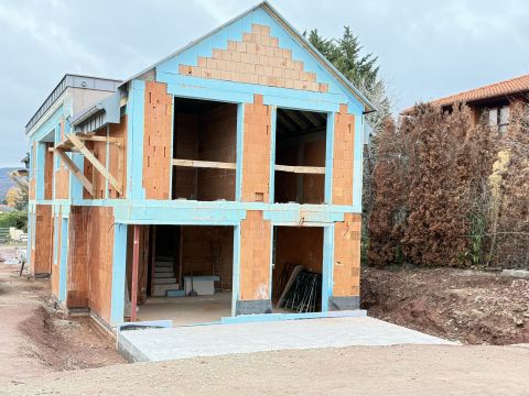 Eladó Ház 7635 Pécs Donátus részén, ÚJ ÉPÍTÉSŰ ikerház garázzsal