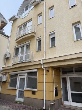 Kiadó Lakás 7621 Pécs 