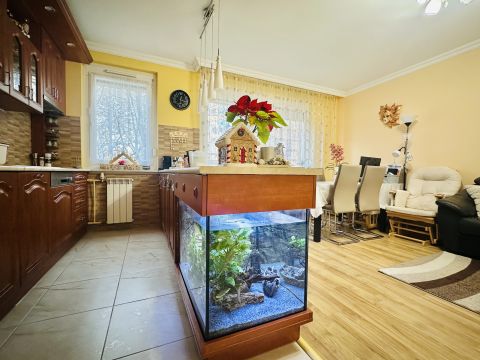 Eladó Lakás 1048 Budapest 4. kerület 