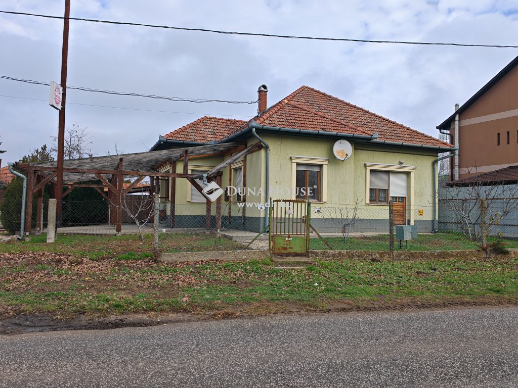5094 Tiszajenő — 1/30