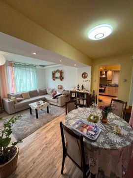 Eladó Ház 2030 Érd , 2030 Érd, Sasváros