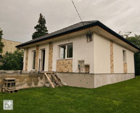 Eladó Ház 8314 Vonyarcvashegy , Főút és a Balaton között elhelyezkedő