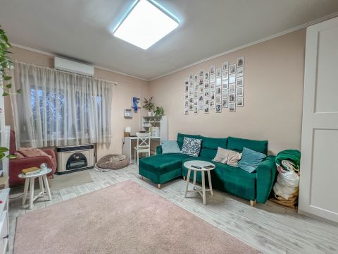 Eladó Lakás 1204 Budapest 20. kerület , Felújított társasházi lakás fedett terasszal, új tetővel