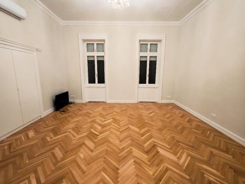 Eladó Lakás 1055 Budapest 5. kerület , 1055 Budapest 5, Belváros