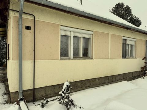 Eladó Ház 5672 Murony , Zöldövezetben, kulturált utcában.