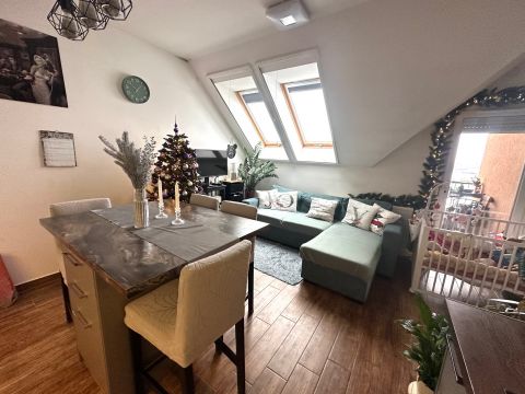 Eladó Lakás 2336 Dunavarsány Eladó egy 3 hálós tetőtéri lakás közel a Jade beach-hez 