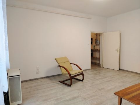 Eladó Lakás 4027 Debrecen Kis lakás a Bem tér közelében!