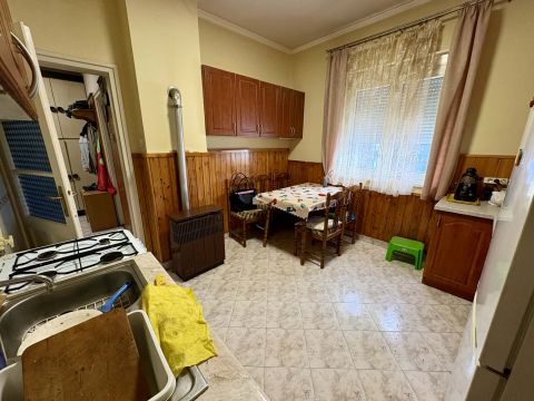 Eladó Lakás 8800 Nagykanizsa Erdész utcához közel