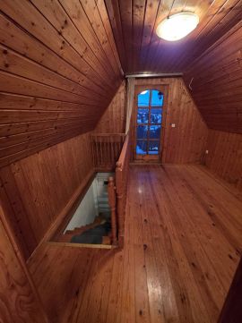 Eladó Ház 1038 Budapest 3. kerület , Óbuda, Rókahegy közelében panorámás ház 