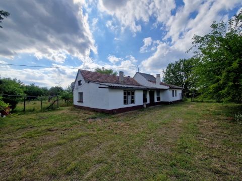 Eladó Ház 6500 Baja 