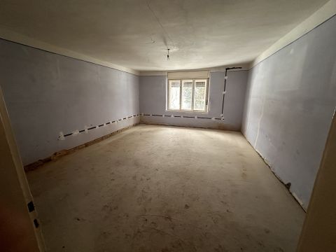 Eladó Ház 2750 Nagykőrös Eladó családi ház lehetőségekkel,csendes utcában