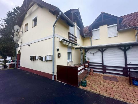 Eladó Lakás 8380 Hévíz , Hévíz- Egregy