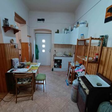 Eladó Lakás 6000 Kecskemét 