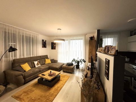 Eladó Lakás 9200 Mosonmagyaróvár , Járfalui utca környéke 